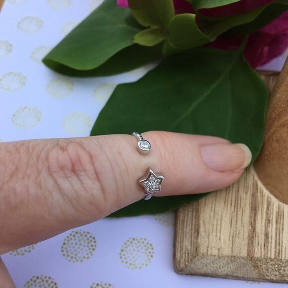 Sterling Silver Star CZ Dainty Toe Ring Midi Ring - Picture 4 of 4